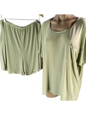 TravelSmith Womens Sage Green Short Sleeve Pajama Set Size L Satin Trim Travel